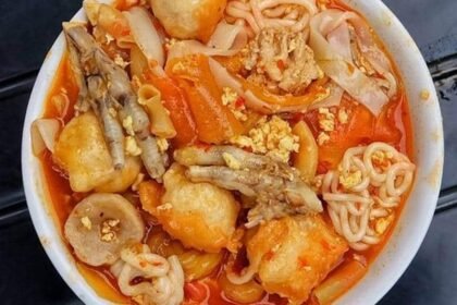 Sering Makan Seblak? Ini Dampaknya bagi Kesehatan