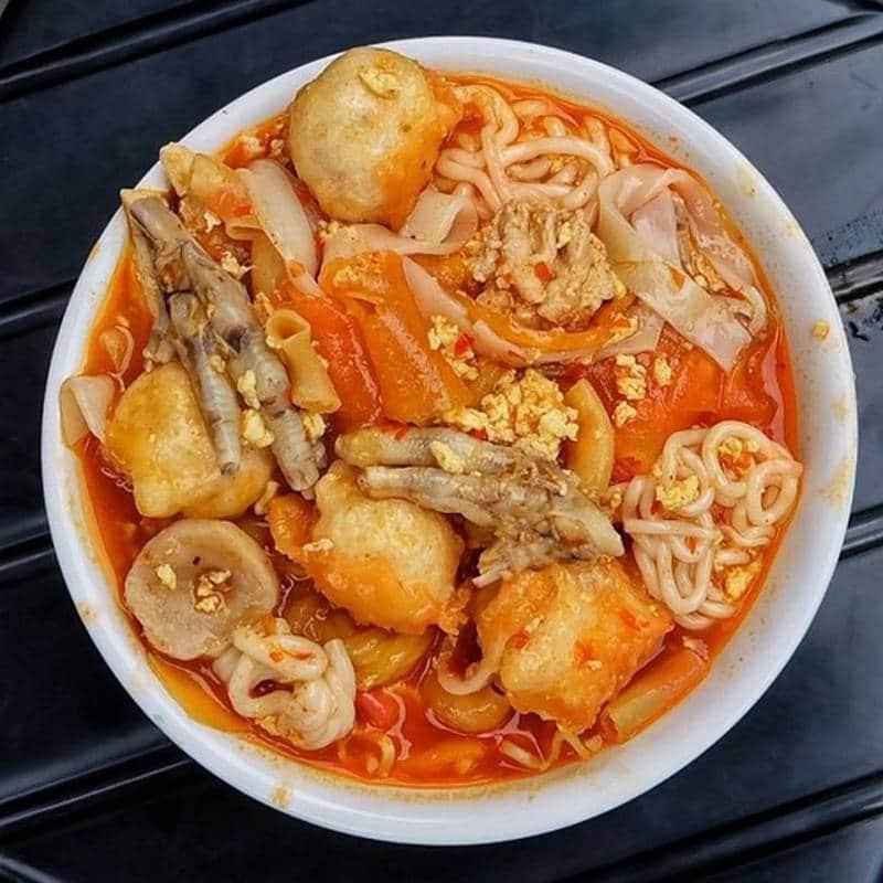 Sering Makan Seblak? Ini Dampaknya bagi Kesehatan