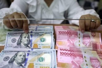 Dolar Bisa Tembus Rp22 Ribu, Hashim Ungkap Risiko bagi Rupiah