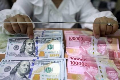 Dolar Bisa Tembus Rp22 Ribu, Hashim Ungkap Risiko bagi Rupiah